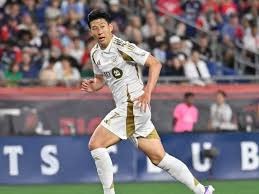 英超新规拉拽头发判罚放宽 球员需警惕红牌风险